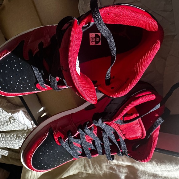 Youth reverse bred Jordan 1 - Picture 2 of 5